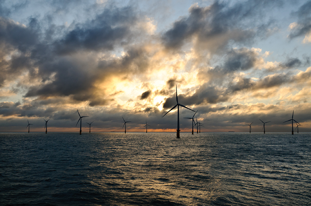 Windfarm in sunset (small)